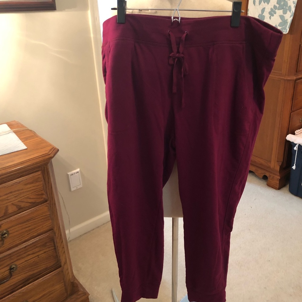 Old Navy knit jogger pant